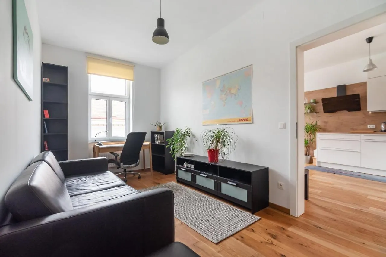 New, Stylish, Bright, Cozy And Central Apartment In Quiet Area Wien