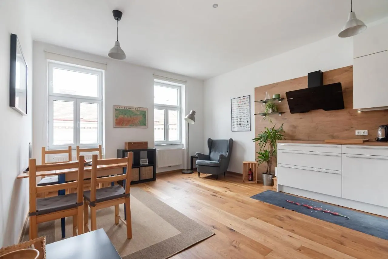 New, Stylish, Bright, Cozy And Central Apartment In Quiet Area Vienna
