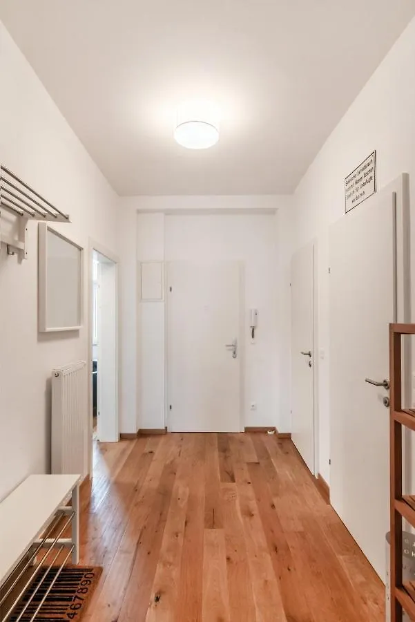 New, Stylish, Bright, Cozy And Central Apartment In Quiet Area Vienna Austria