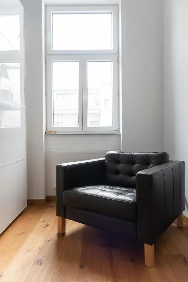 New, Stylish, Bright, Cozy And Central Apartment In Quiet Area Vienna