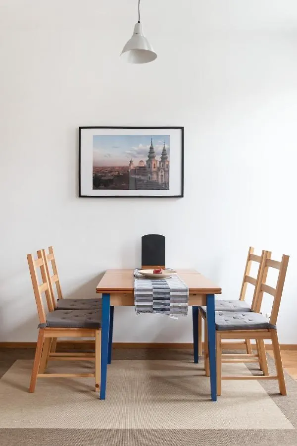 New, Stylish, Bright, Cozy And Central Apartment In Quiet Area Vienna Austria
