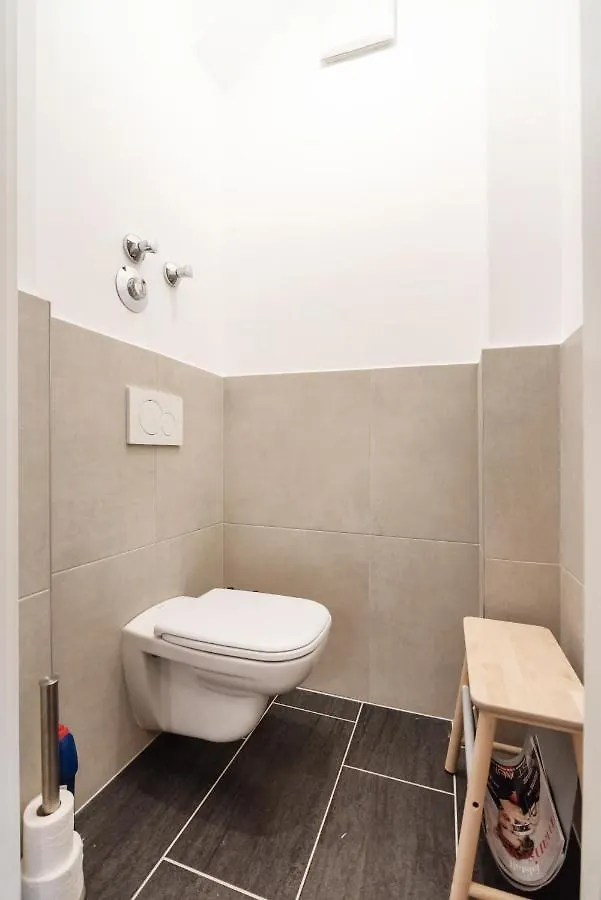 New, Stylish, Bright, Cozy And Central Apartment In Quiet Area Vienna