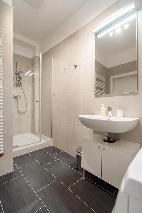 New, Stylish, Bright, Cozy And Central Apartment In Quiet Area Vienna